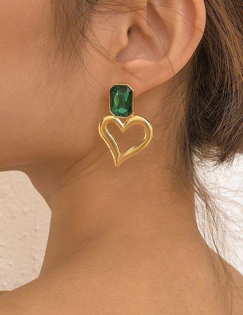 Fashion Gold Metal Diamond Heart Stud Earrings