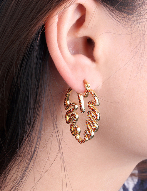 Fashion Red Diamond Copper Inlaid Zirconium Maple Leaf Stud Earrings