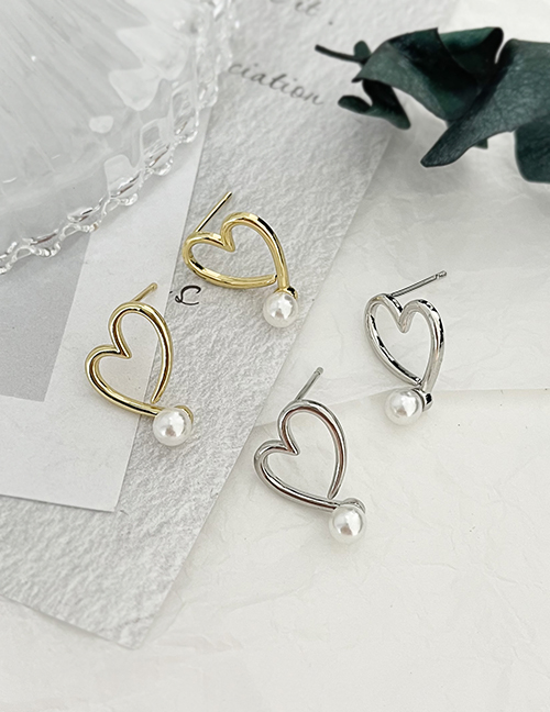 Fashion Gold Copper Pearl Heart Stud Earrings