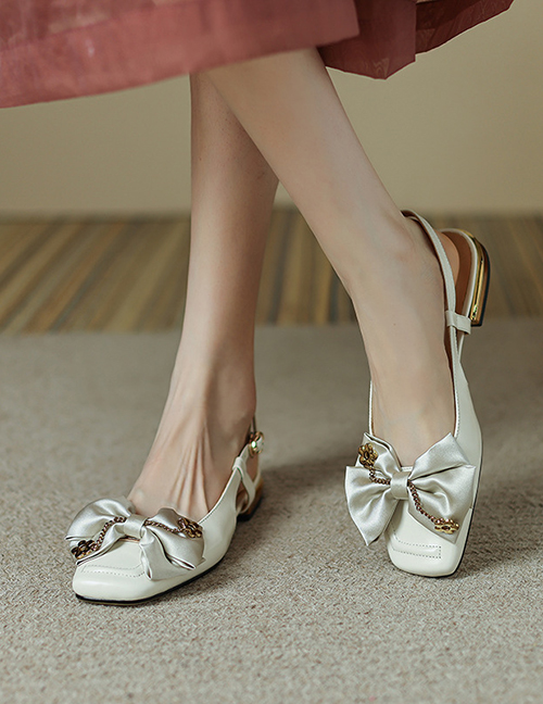 Fashion Creamy-white Baotou Bow Hollow Sandals