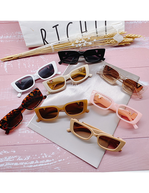 Fashion White Pc Rectangular Frame Sunglasses