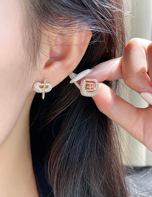 Fashion Gold Copper Diamond Geometric Text Stud Earrings