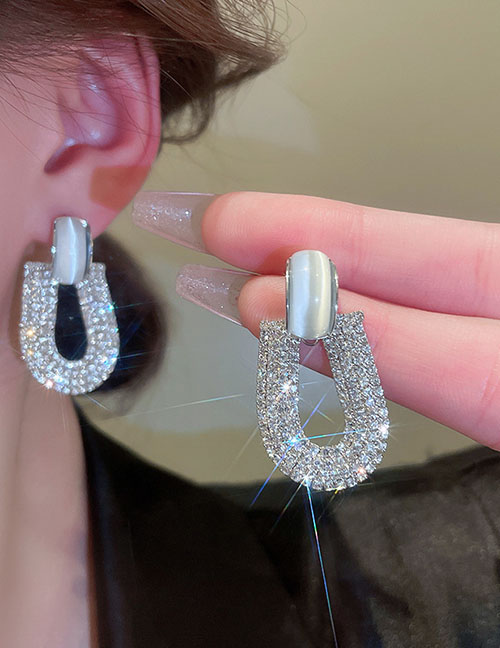 Fashion Silver Metal Inlaid Diamond Cat Eye U -shaped Ear Ring