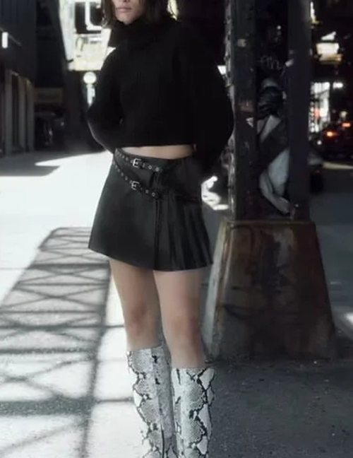 Fashion Black Faux Leather Pleated Culottes