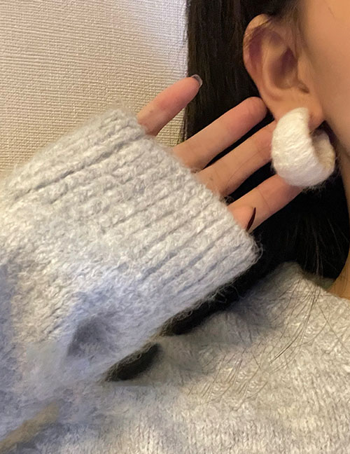 Fashion White Wool C-shape Geometric Earrings