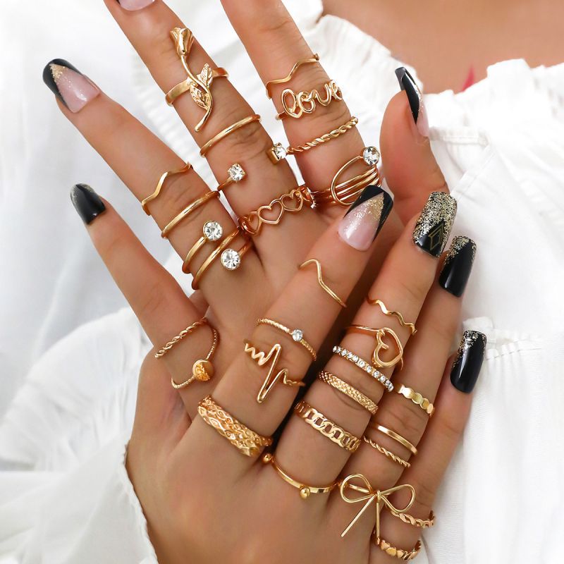 Fashion Gold Alloy Geometric Love Flower Bow Ring Set