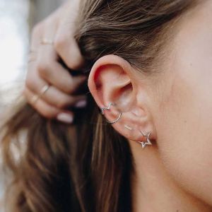 Fashion White Gold Metal Diamond-encrusted Wavy Open Ear Clips