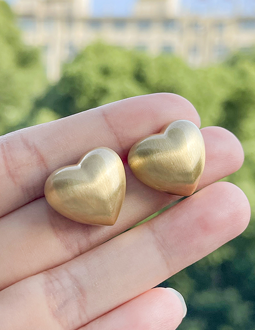 Fashion Gold Copper Heart Matte Stud Earrings