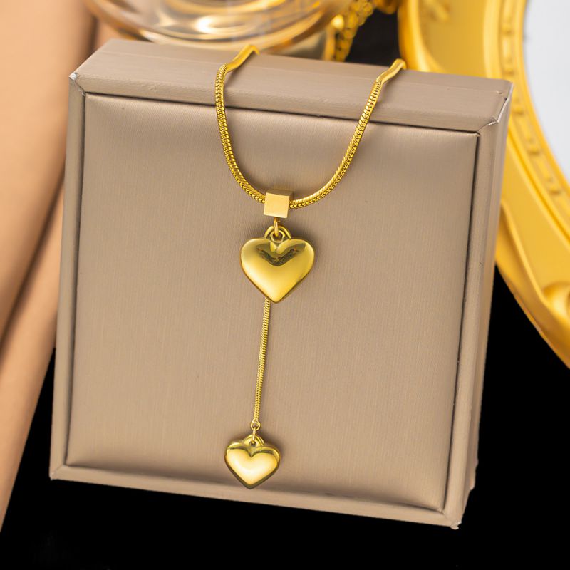 Fashion Gold Titanium Steel Love Necklace 