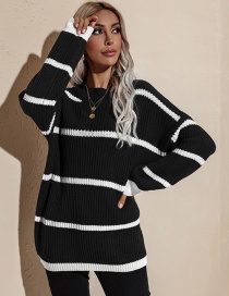 Fashion White Strips On Black Background Round Neck Striped Pullover Knit Sweater