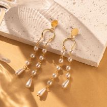 Fashion Gold Metal Asymmetrical Imitation Pearl Earrings